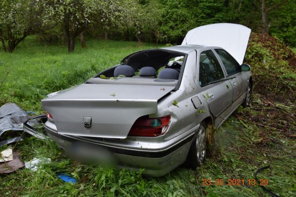 Vodiča z Cinobane našli v havarovanom aute mŕtveho