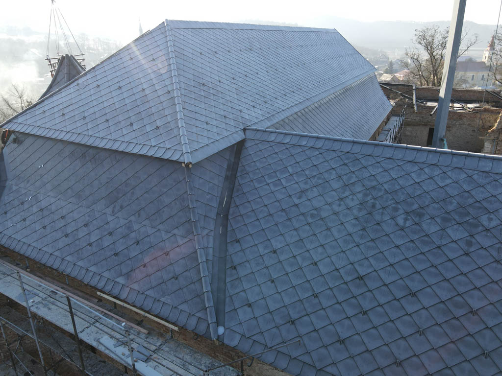 Kaštieľ Ožďany - renovácia strechy