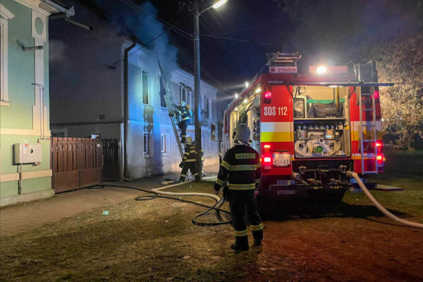 V Rimavskej Seči v noci zasahovali hasiči
