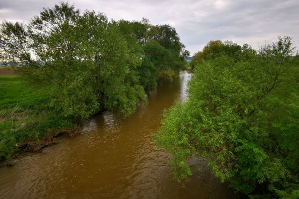 Ekologický problém na rieke Slaná prerastá hranice