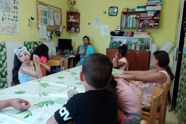 V Komunitnom centre v Hnúšti zorganizovali tábor pre deti z okolia