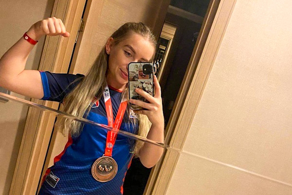 Kokavčanka Stieranková má bronz z majstrovstiev sveta v armwrestlingu