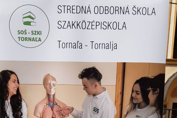 Stredná odborná škola – Szakközépiskola Tornaľa je úspešná v projektoch. Žiakom ponúka viacero odborov