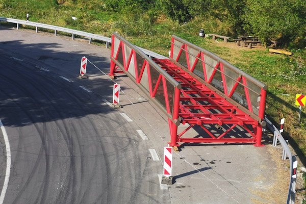 Pri Ožďanoch skladajú nový most. Slúžiť bude cyklistom