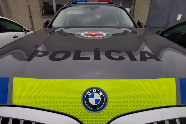 Policajti v Jesenskom dostali nové služobné BMW