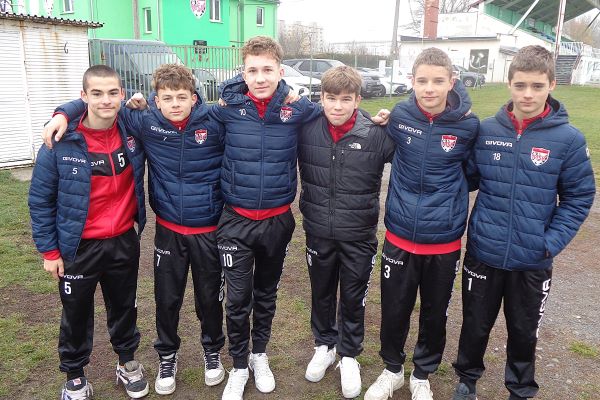 Hráči MŠK R. Sobota v kategórii U14 si na jeseň počínali skvele. Na víťaznej vlne sa viezli dievčatá