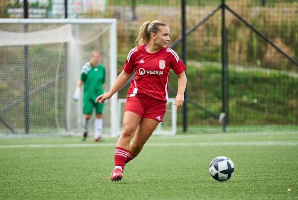 Kislingerová z Teplého Vrchu debutovala v tíme žien MFK Dukla B. Bystrica. Chce prispieť k postupu