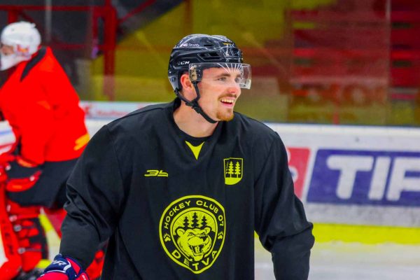 Ďuriš má v Detve radosť z hokeja. Každopádne by bolo super zabojovať o medailu, vraví rodák z Rim. Zalužian