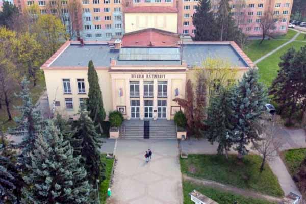 Práce na rekonštrukcii Divadla B. S. Timravy začali, prebiehajú v interiéri