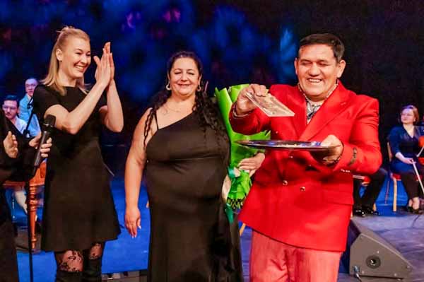 Sendreiovci z Kokavy nad Rimavicou vydali Ringišpír, očarili Švajčiarsko a chystajú turné