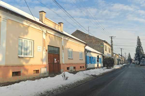 Nocľaháreň v R. Sobote počas zimy poskytujú útočisko a služby. Medzi bezdomovcami sú i tridsiatnici, pomáha i krízové centrum