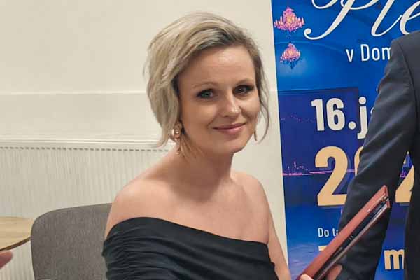 Fotografka Petra z Hnúšte našla uplatnenie v kultúre. V GMOSe si prvýkrát vyskúšala moderovanie