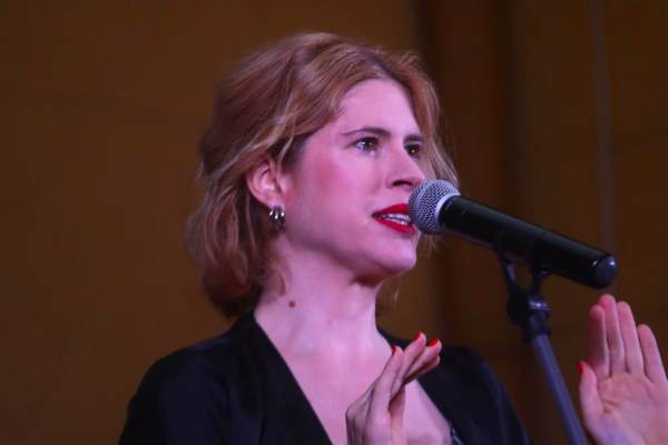 Speváčka Mikulcová z R. Soboty predstavuje osobnú skladbu Miesto pre nás. Videoklip vznikal v jej rodnom meste a režírovala ho Janove