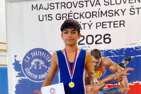 Zápasník rimavskosobotskej Lokomotívy Oláh sa tešil z titulu