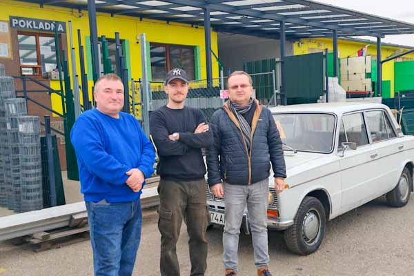 V Hutníckom sklade Albert v R. Sobote pomôžu pri výbere oplotenia. Ceny majú výhodnejšie ako minulý rok