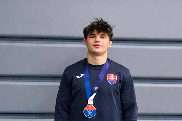 Rimavskosobotský zápasník Vetrák získal v Budapešti striebro