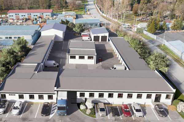 Bývalý areál sanitiek v Rim. Sobote prejde obnovou. Nový majiteľ začína  rekonštrukciu a priestory prenajme