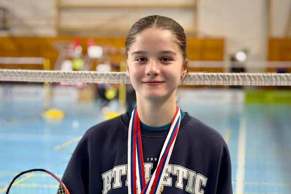 Rimavskosobotská bedmintonistka Orosová žiarila v medzinárodnej konkurencii. Vyhrala mix a vo štvorhre brala striebro