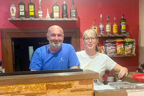 Malý Paríž v H. Zalužanoch patrí medzi obľúbené zastávky cyklistov i miestnych. Cítia sa tu ako doma