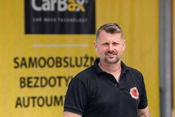 V R.Sobote otvorili samoobslužnú bezdotykovú autoumyvárku. Prináša čistenie podvozku automobilov i ďalšie novinky