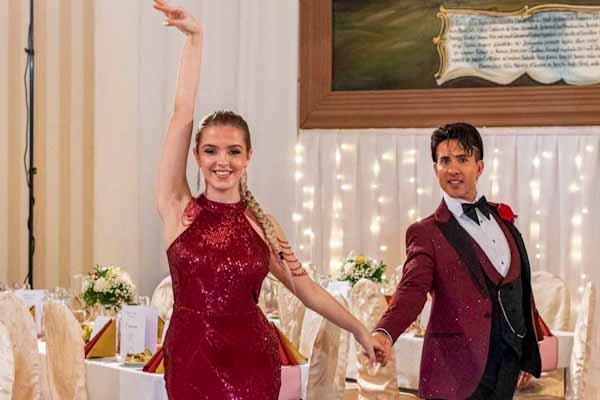 Tanečníčka Lara z Tornale zbožňuje šou Let's Dance, videla ju naživo a bol to pre ňu úžasný zážitok. Baví ju tancovať na venčekoch