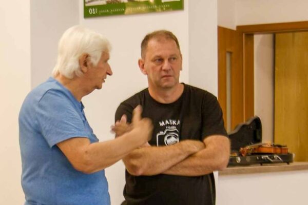 Objektívom zychytáva príbehy Tisovca i krásu Muránskej planiny. Fotograf Sirota pracuje ako strojár a učarovali mu východy slnka