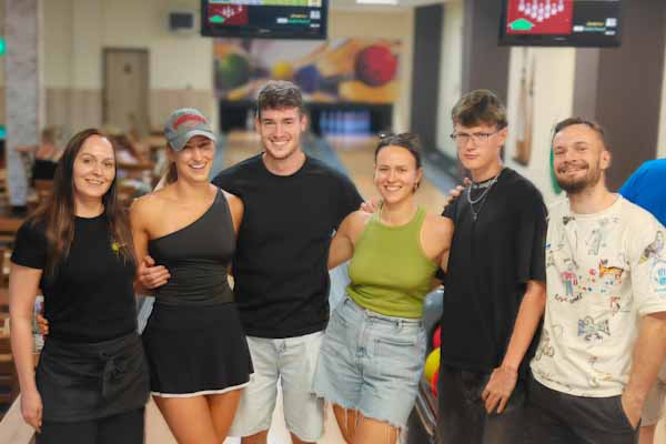 Bowlingové centrum v R. Sobote vynovili. Rozšírili bar, obnovili priestory a lákajú na pizzu, rodinné oslavy aj firemné akcie
