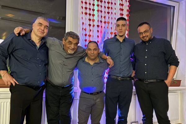 Sendrejovci z Hostišoviec žijú hudbou. Na svadbách a zábavách rozdávajú radosť, ďalšiu generáciu už vychovávajú medzi sebou